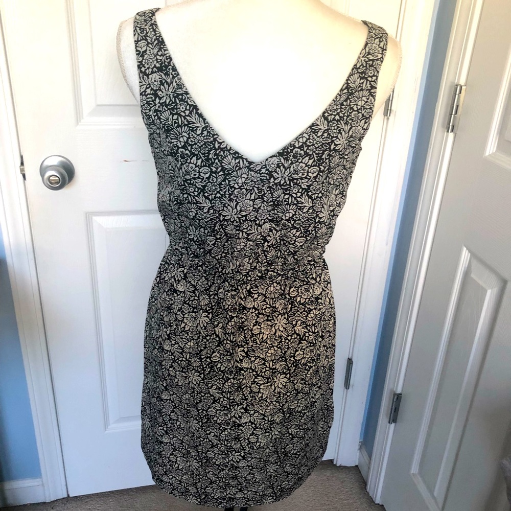 LOFT sundress black and white resort style comfortable mini